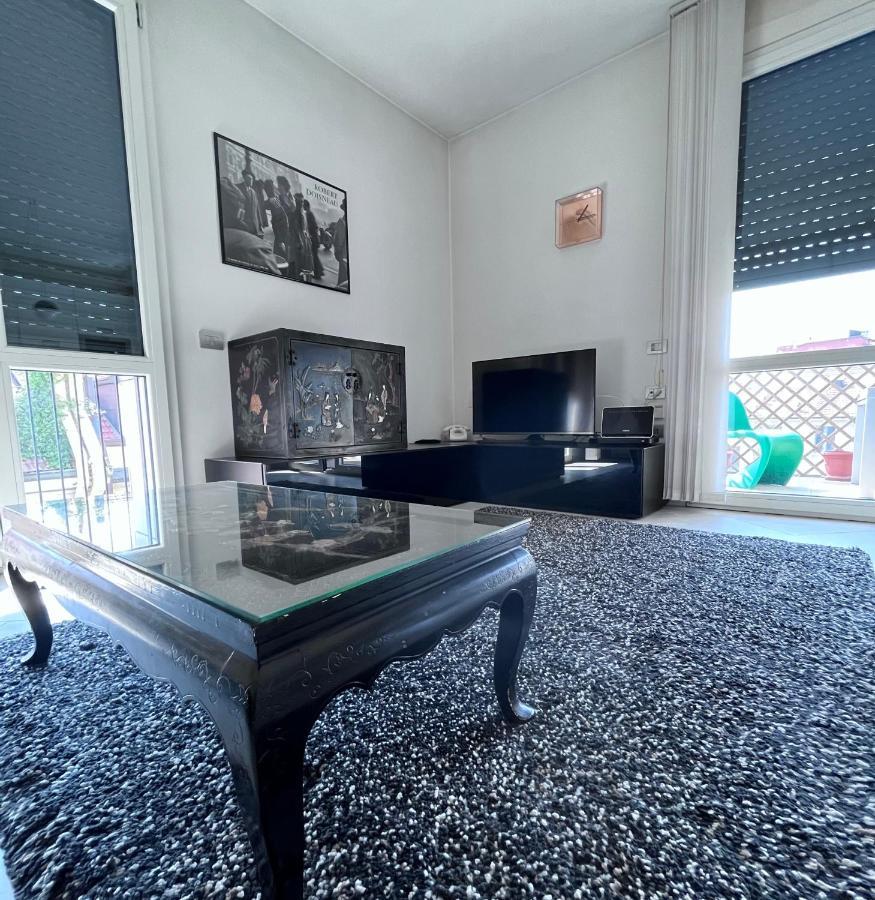 Villa Fenix Milano Exterior foto